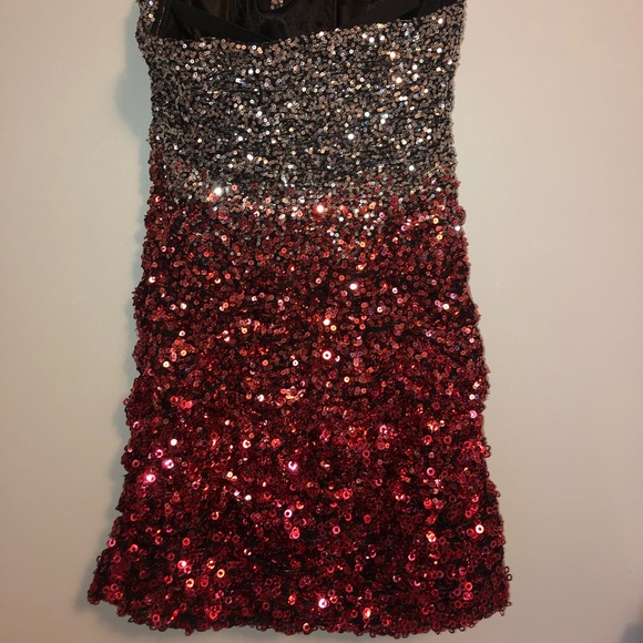 Disco Dress - Picture 2 of 3